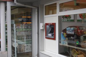 montaža razkuževalnikov bankomati (3)